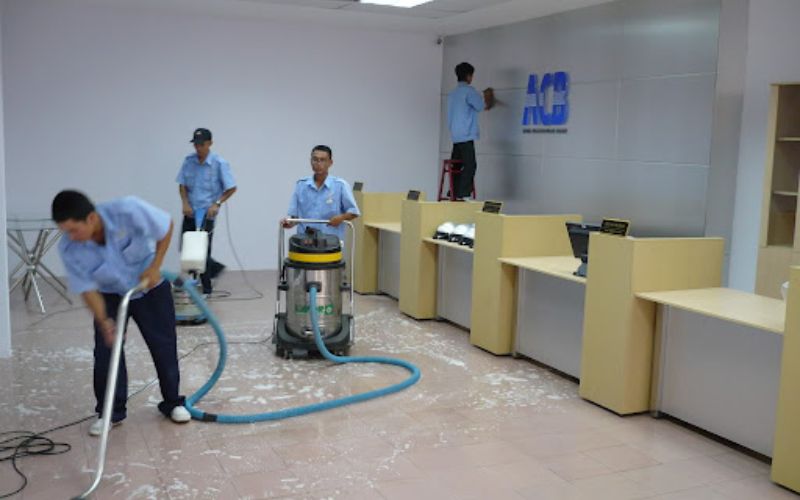 vệ sinh công nghiệp Minh Long